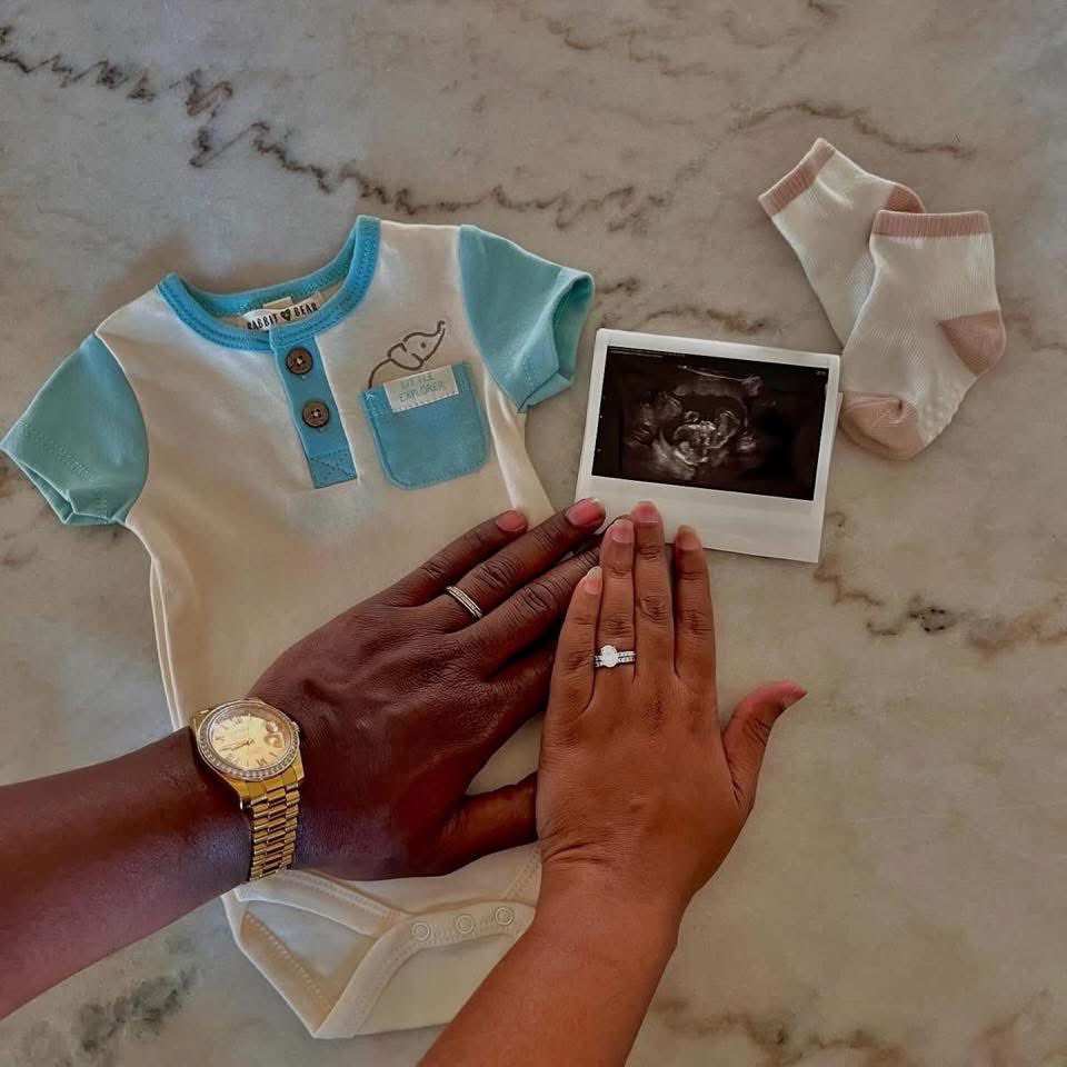 thad2Blue's tweet photo. New Crib!
T3 in the oven!
Life Lit! 
💙🅿️🤞🏾🏡👶🏾 https://t.co/vHqHg9jFN3
