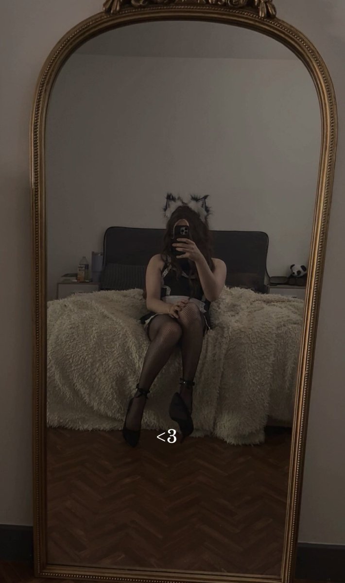 Lexychinotto's tweet photo. Y-Yeaaah huuh~.. About that~... 🐈

Tough monday ig

#OOTD #Monday https://t.co/LuolkiLd1A