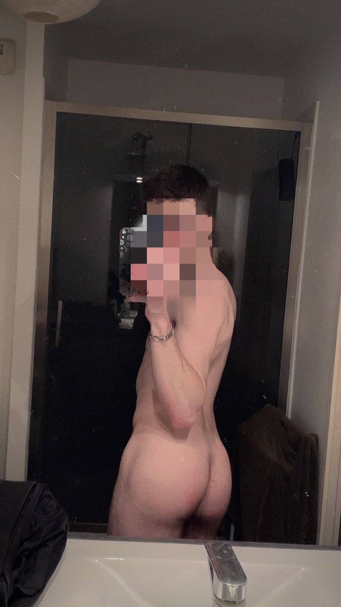 Zam (4,4K+) tweet media