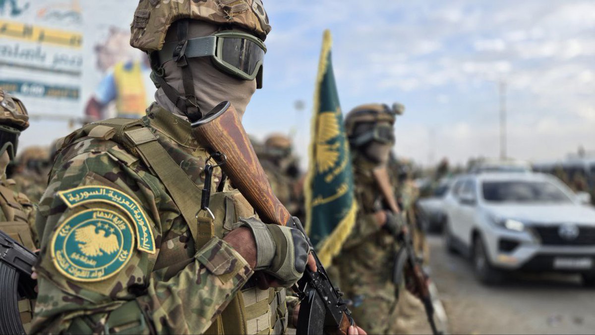 Syrian female fighter tweet media