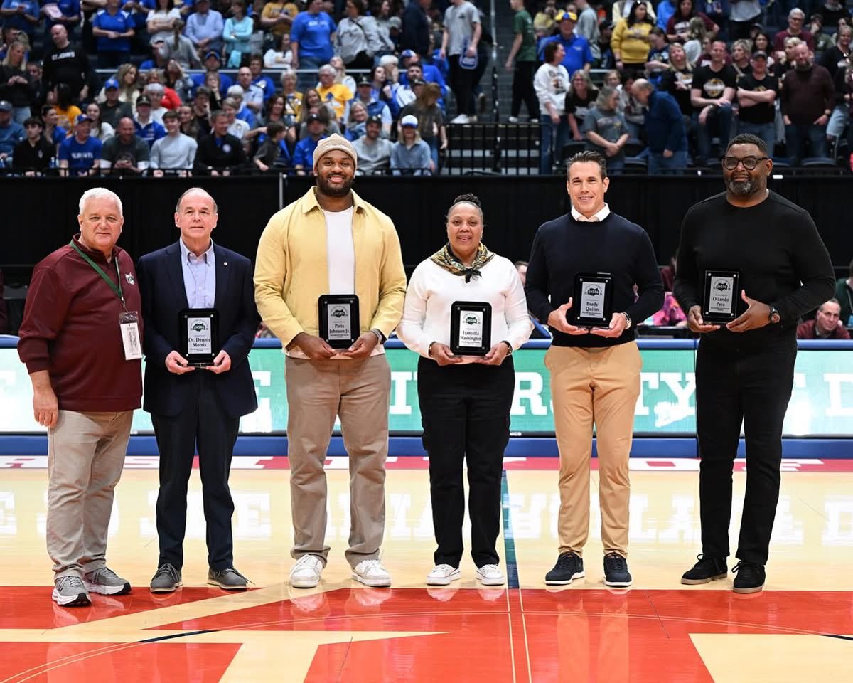 Twitch22AD's tweet photo. This year’s OHSAA Circle of Champions. Frani Washington an outstanding athlete and person from Toledo’s Woodward HS https://t.co/h2D8anVo5f
