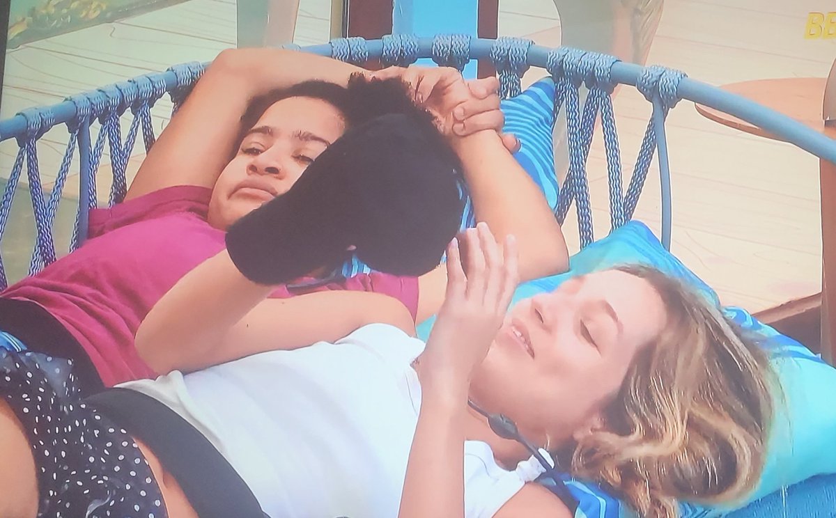 anna is a showgirl⸆⸉❤️‍🔥 tweet media