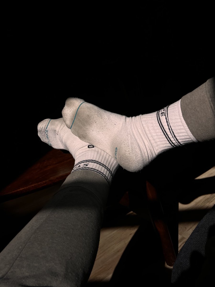 sockgirl tweet media