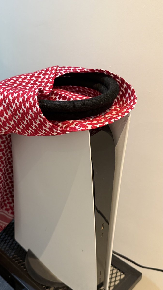 ضب أصفر tweet media