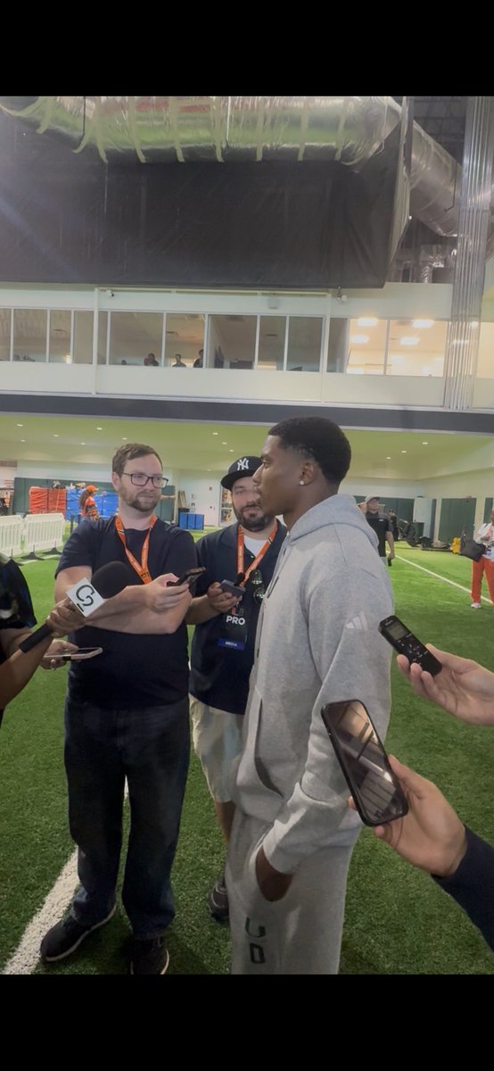 CanesMuse tweet media