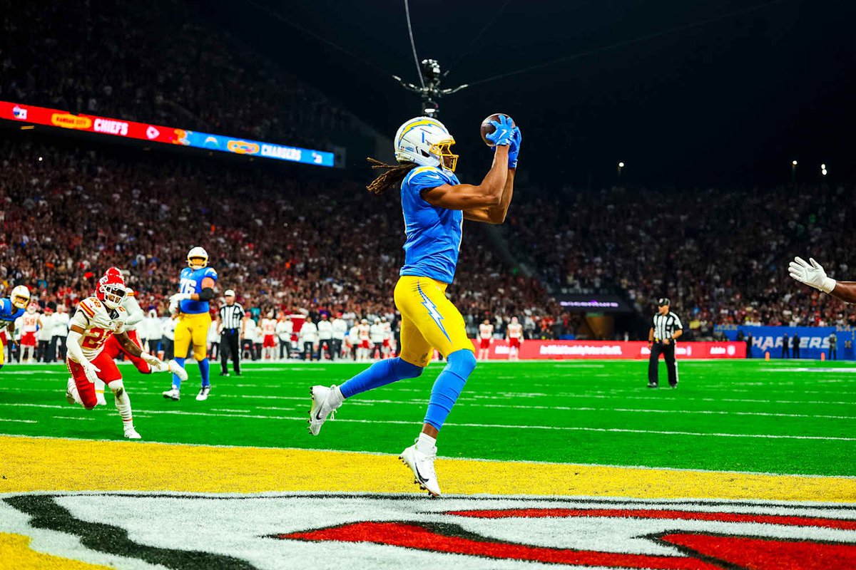 ChargersMuse tweet media