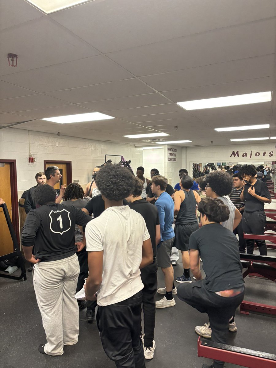 Mt. Vernon Football tweet media