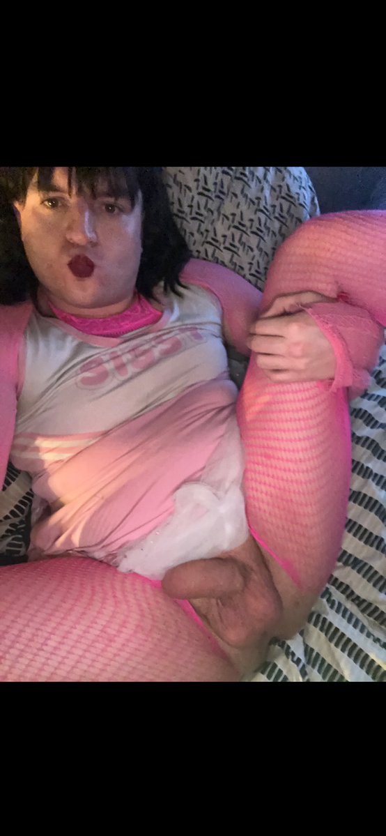 Emily Louise Cartwright tweet media