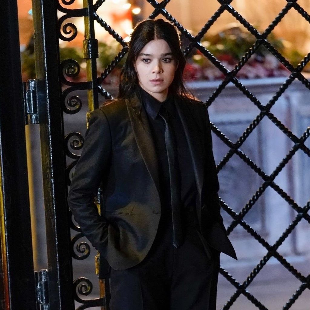 haileeslove tweet media