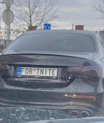 messed up cars tweet media