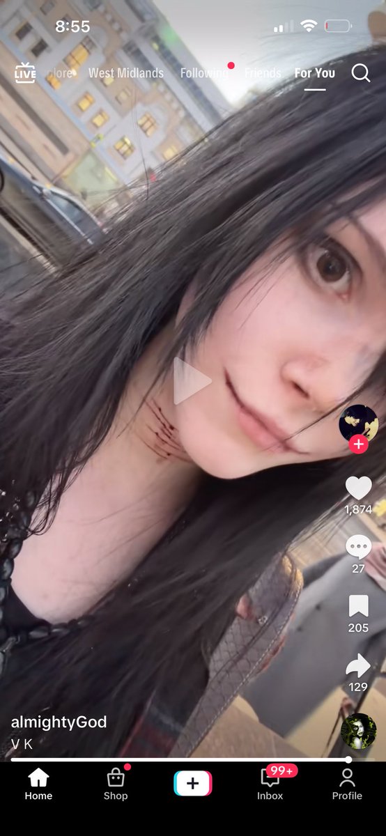 DisturbingCuts8's tweet photo. But if someone post a tiktok with scars (HEALED) the comments are filled asking for a tw #shtwt #shedtwt https://t.co/nfFSxlwPih