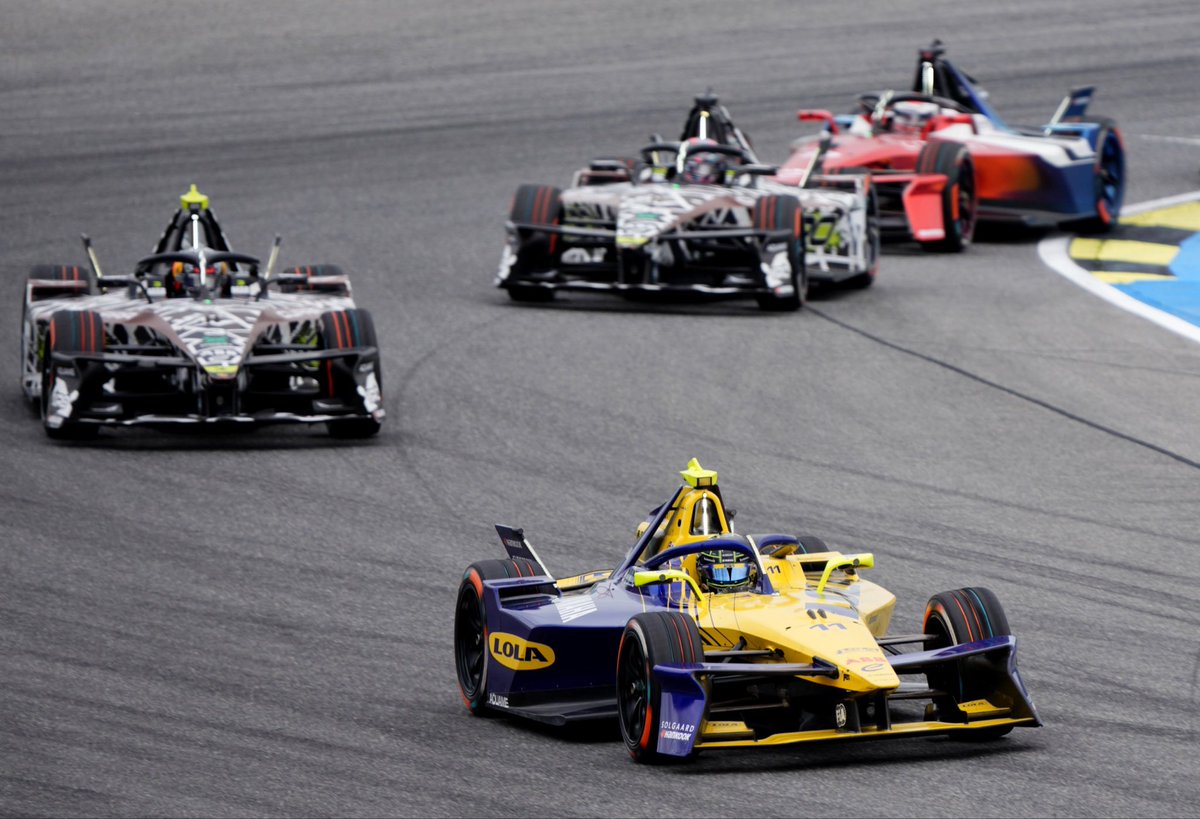 Lucas Di Grassi tweet media