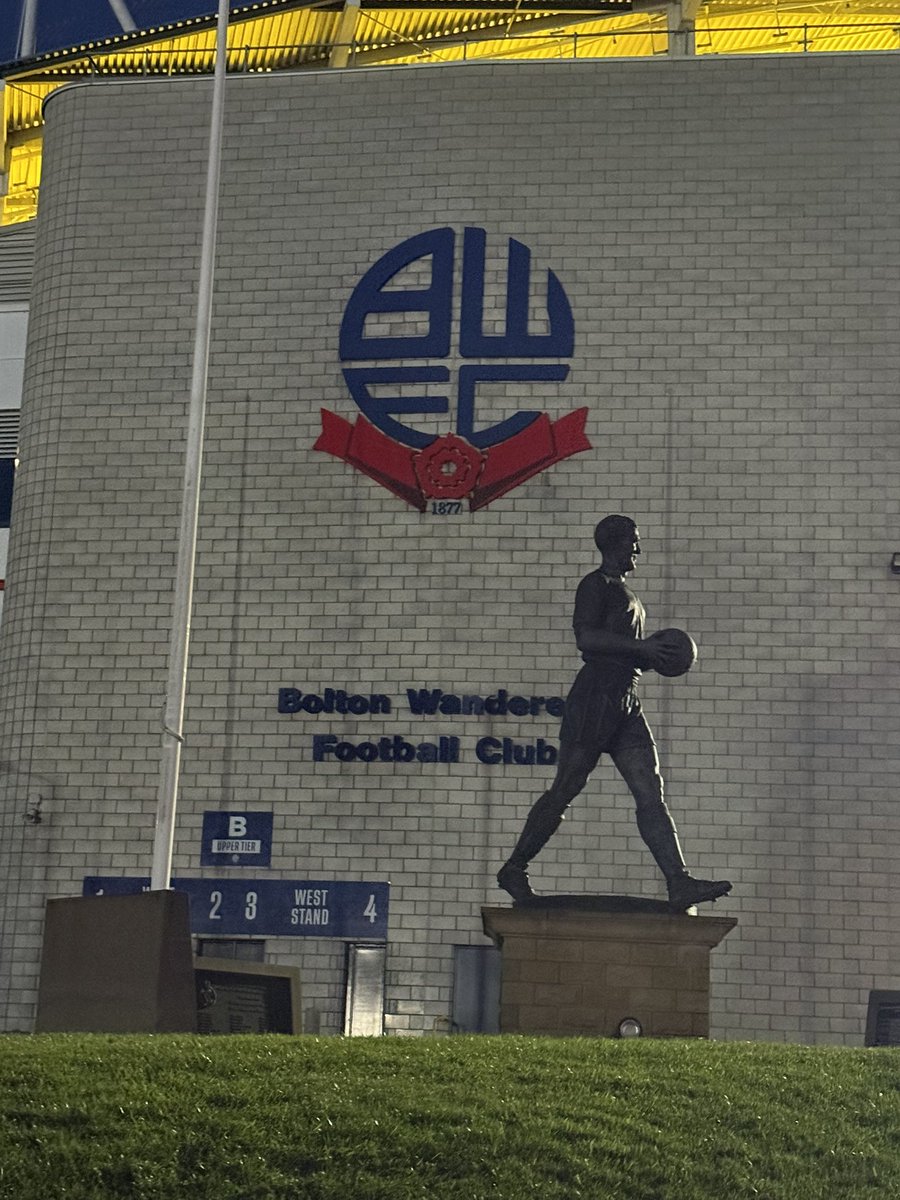 simon renwick tweet media