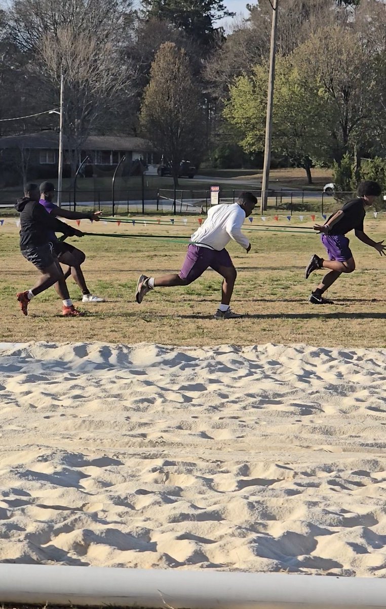 MarcusDukes78's tweet photo. Villa Rica High School, @VillaRicaFTBL C/o 2029, 6'3, 301lbs, OL
https://t.co/ptih3uy4ap GPA-3.9, @coachMJ_ @coachkdantzler @bigka54 https://t.co/LSbkforCpI