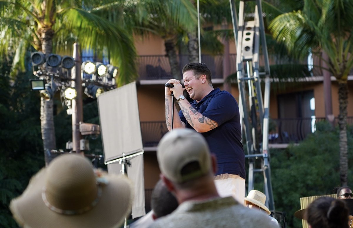 Integrity tweet media