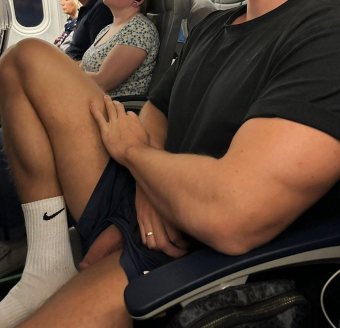 DICK GRAYSON./ slw replies. tweet media