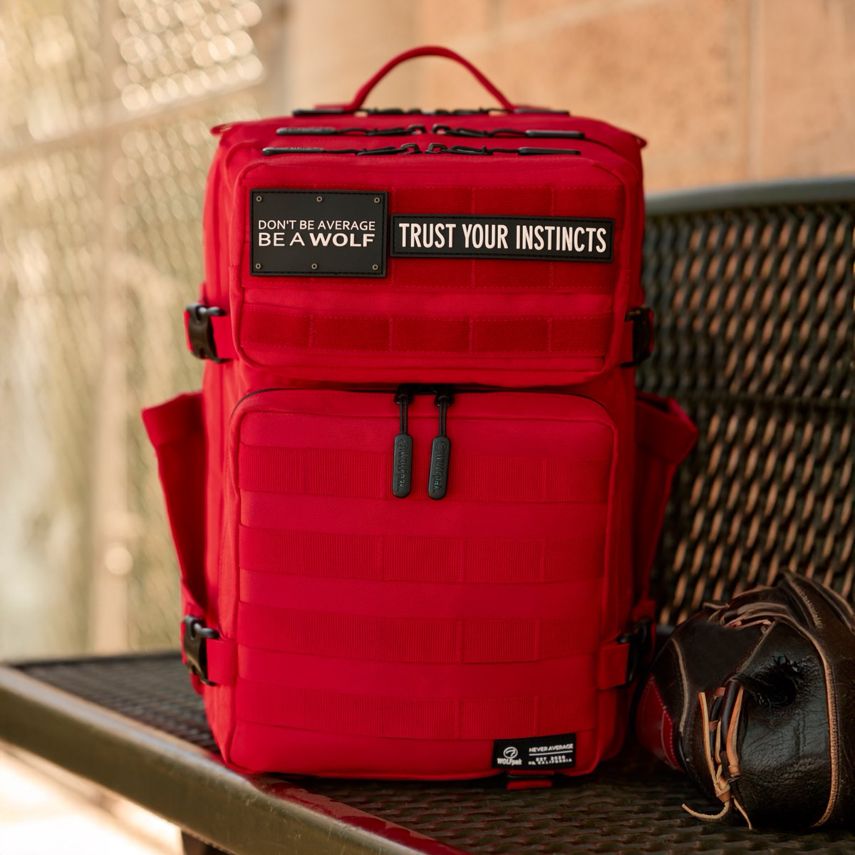 WOLFpaktrust's tweet image. The Elite Red Collection ⚾️🚨 | 35L Backpack 

An all-rounder backpack, perfect for an all-star like you!

Shop the drop here ➡️ wolfpak.com

#wolfpak #backpack
