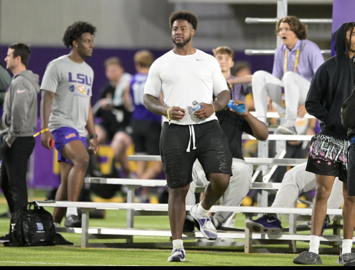 Tre white tweet media