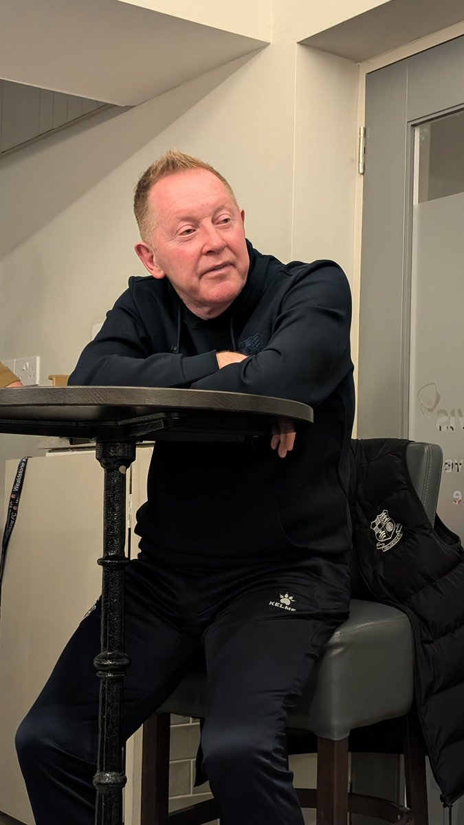 Tom Piffle tweet media