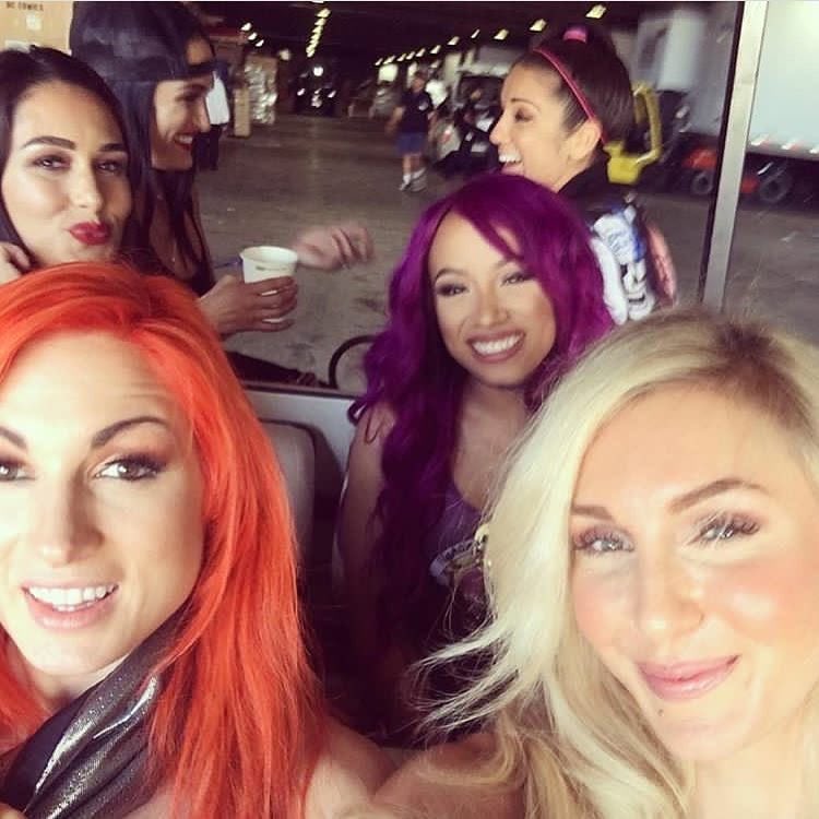 zaskia 🦦💌 tweet media