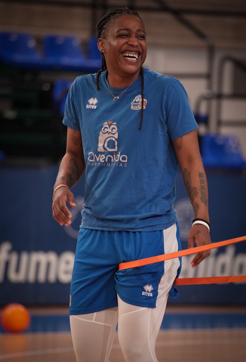 Perfumerías Avenida tweet media