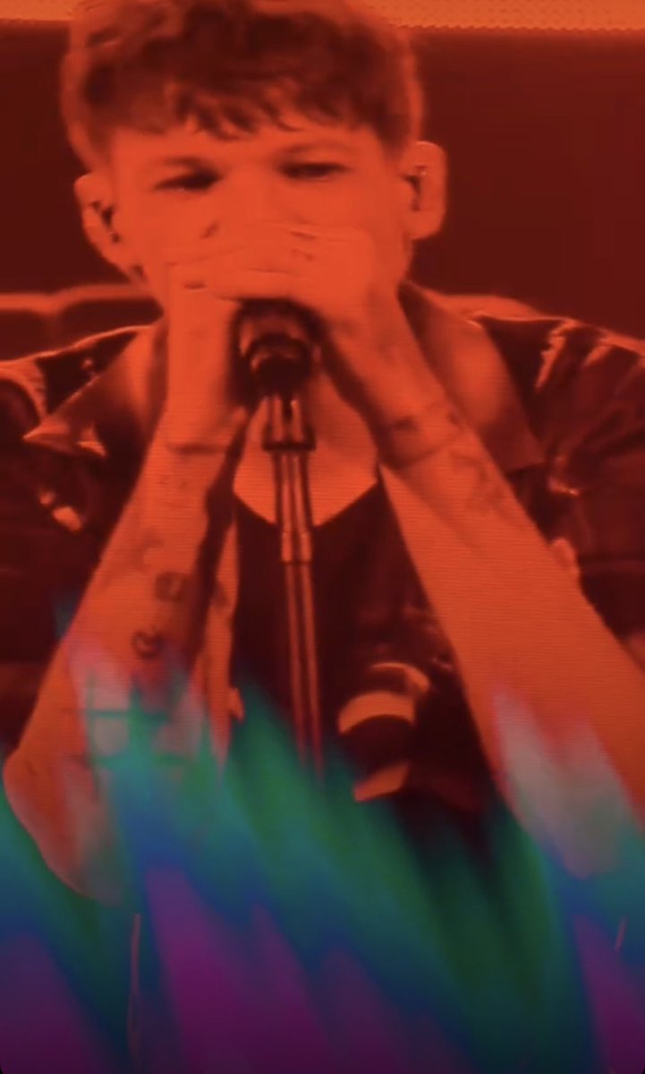 DeluriaD tweet media