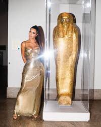 KING ELOM👑🌕 tweet media