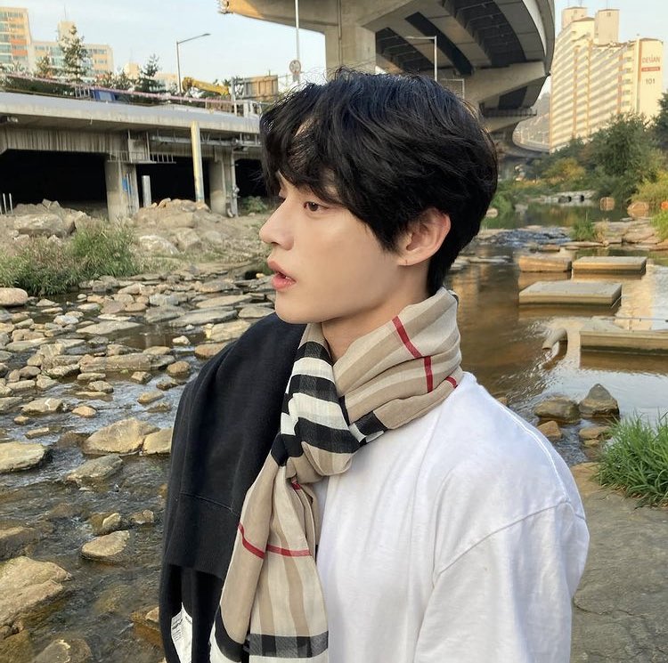 𓆩༺ZEE⁴²༻𓆪 #ZB1ot9 tweet media