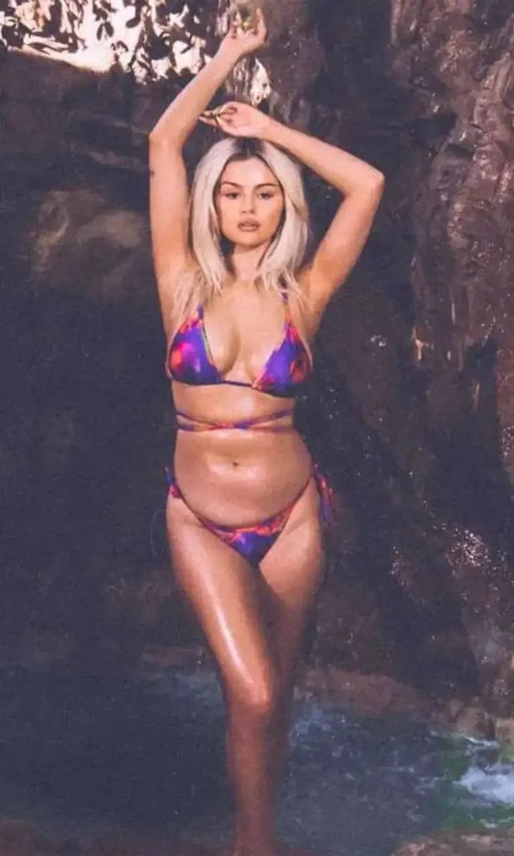 Michael79312's tweet photo. Selena Gomez…the girl of your dreams 🔥😘😳😈🍈🍈🍑 https://t.co/J0FX8PKOKE