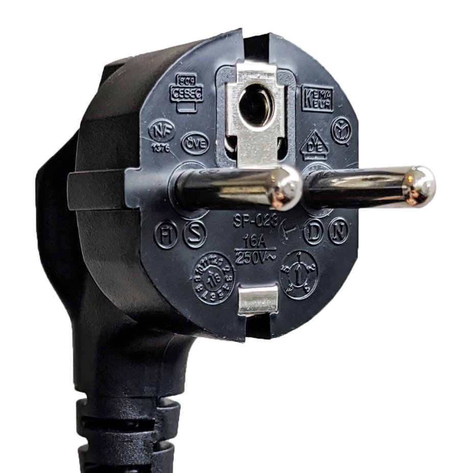 nordicurse tweet media