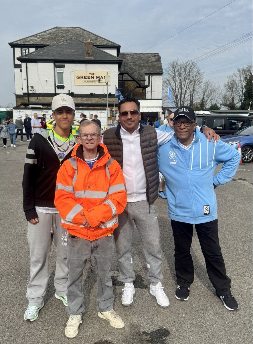 LB✌🏽 tweet media