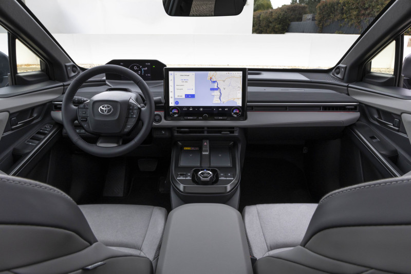 Toyota Prensa tweet media