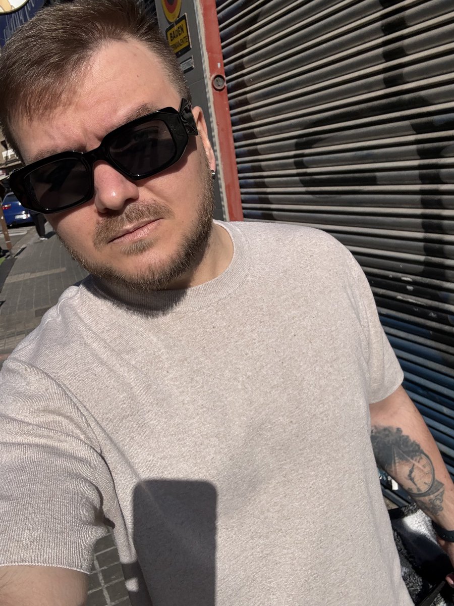 Пленённый испанец tweet media