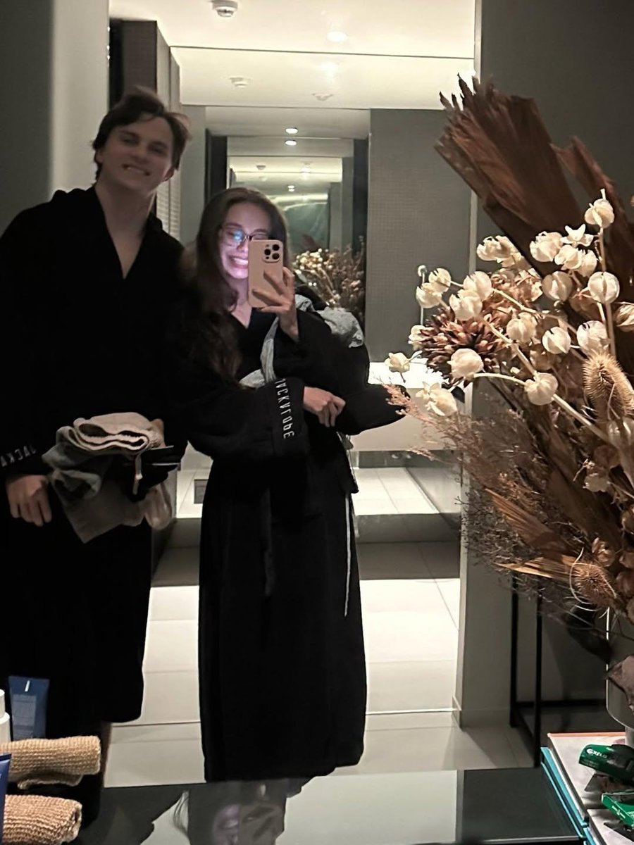 dark queen⁸¹ tweet media