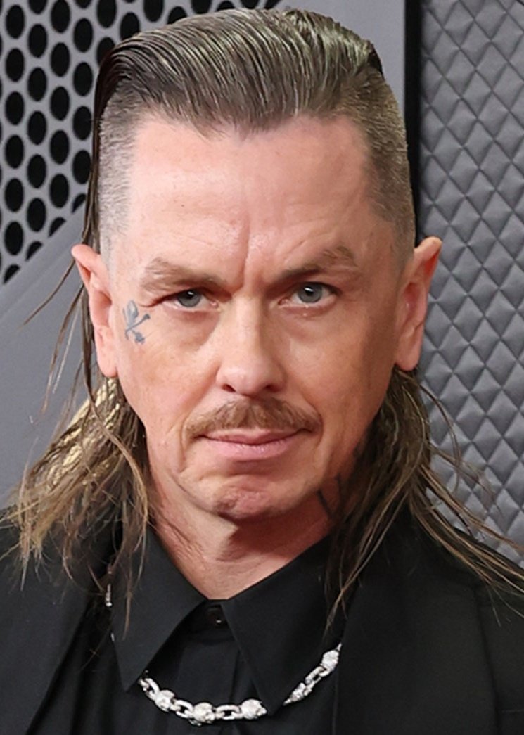 SuperVilli@N tweet media