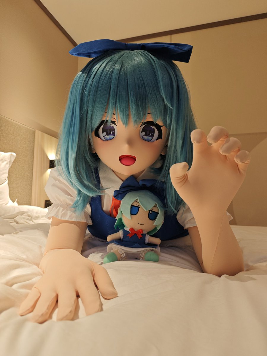 G-Random tweet media