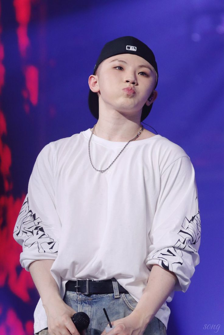 hourly woozi tweet media