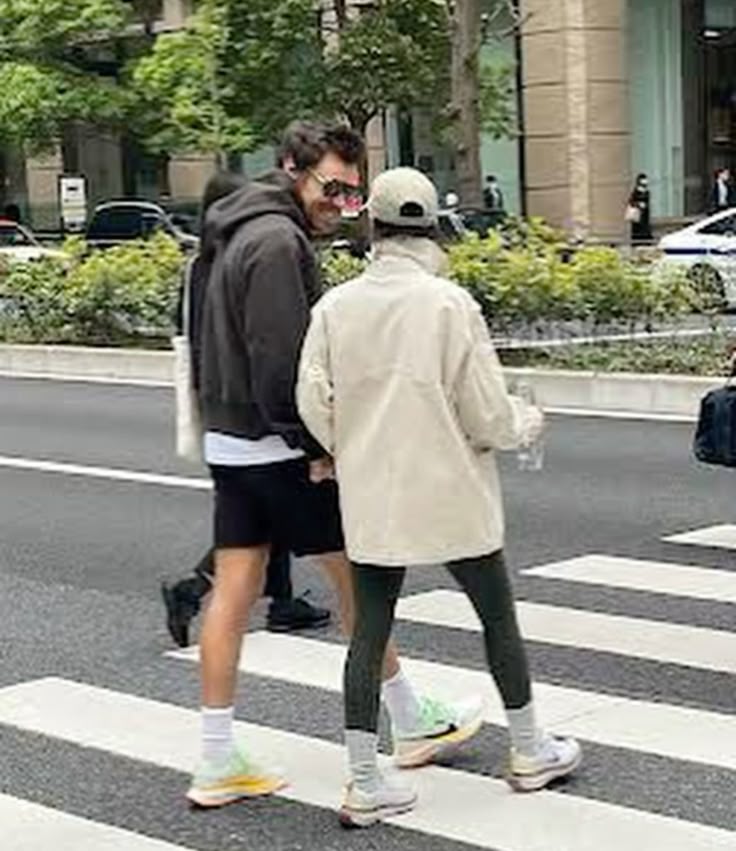 ᴘᴀʀıѕ!! ‧₊ 🪩 💋 KISSCO!! ⋅ ˚✮ tweet media