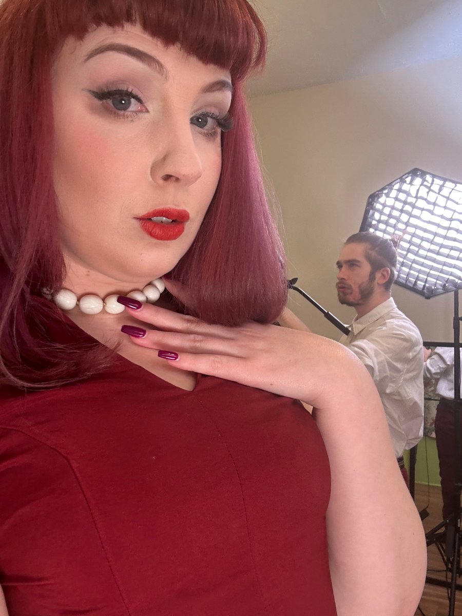 Winter Leigh 💋 tweet media