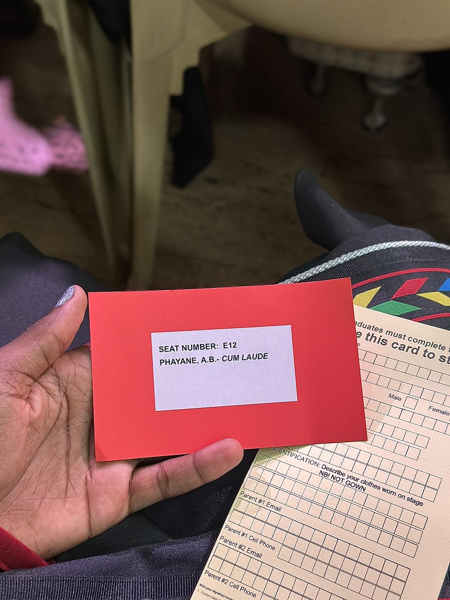 BEE 🐝 tweet media