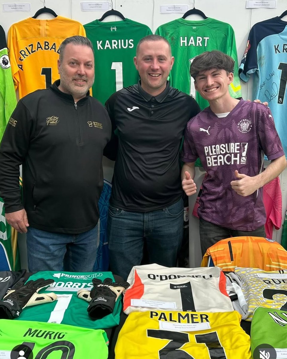 NorwichShirts🔰⚽🐤Billy tweet media