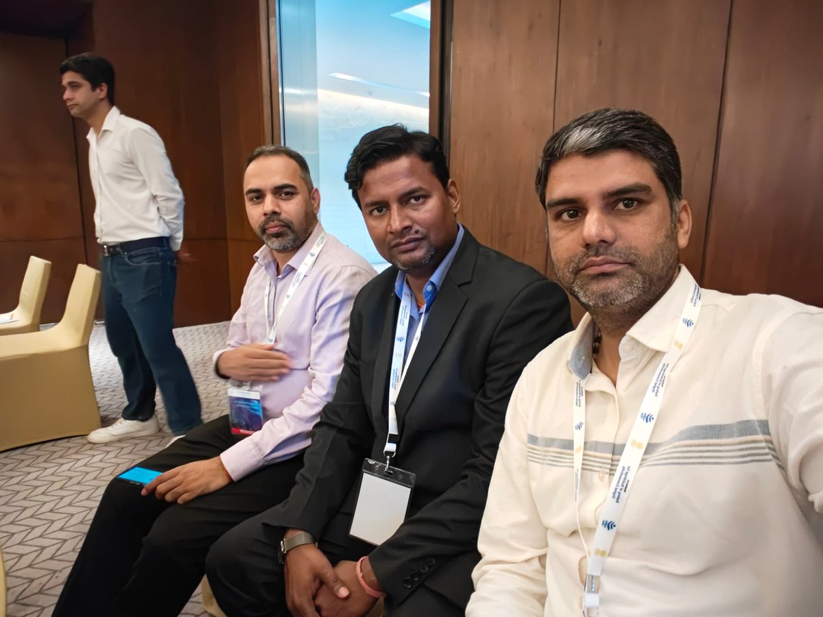 nefowaoffice's tweet photo. TRAI द्वारा आयोजित भवनों की डिजिटल कनेक्टिविटी रेटिंग पर नई दिल्ली में आयोजित सेमिनार में नेफोवा की ओर से @Dinkar_Pandey @dipankar_18 @rahulrajeceiu ने होमबायर्स की आवाज रखी अच्छा इस बात पर जोर दिया कि डिजिटल कनेक्टिविटी अब लक्ज़री नहीं, बिजली, पानी और मकान जितनी ही जरूरी है।
#NEFOWA की प्रमुख मांगें :
* “Digital OC” अनिवार्य हो,  बिना डिजिटल रेटिंग, ऑक्यूपेंसी सर्टिफिकेट न मिले।
* लिफ्ट, बेसमेंट, फायर एरिया में 100% सिग्नल हो, इसे अनिवार्य रूप से टेस्ट किया जाय।
* TRAI फ्रेमवर्क को नेशनल बिल्डिंग कोड में अनिवार्य रूप से जोड़ा जाय, रेरा के द्वारा नियंत्रित किया जाए।
* FTTR + न्यूट्रल होस्ट (कम से कम 3 ऑपरेटर हों हर सोसायटी, सेकटर में) - मोनोपोली बंद हो
* फाइबर पोर्टेबिलिटी - बिना तोड़फोड़ ISP बदलने की सुविधा मिले।
* ड्यूल/मल्टी फाइबर हो, जिससे एक जगह से कनेक्टिविटी बाधित होने पर भी नेटवर्क चलता रहे। कम से कम 3 घंटे UPS बैकअप, 50% से ज्यादा नेटवर्क बढ़ाने की फ्यूचर कैपेसिटी के साथ हो।
* डिजिटल न्यूट्रिशन लेबल्स - खरीदारों को पारदर्शी जानकारी मिले।
* बाद में काम करते समय बिल्डर, आईएसपी, प्रोवाईडर के ब्लेम गेम का सर्कल बंद हो। निर्माण से पहले प्लानिंग हो, डिजिटल कनेक्टिविटी प्लान के बिना नक्शे को मंजूरी न मिले।
* हर 8/10 फ्लोर पर टेलीकाॅम रूम हो, उसमें इक्विपमेंट्स लगे (मिडल ईस्ट हाईराइज की तर्ज पर)

अब समय है- ऊंचाई नहीं, कनेक्टिविटी से बिल्डिंग की पहचान तय हो।
#DigitalConnectvityRating4ResidencialComplex  #TRAI #NEFOWA #DigitalOC