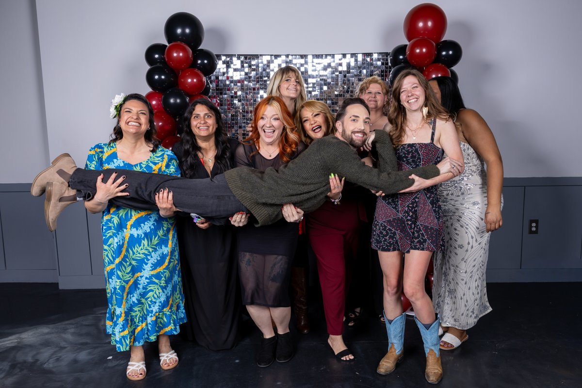 SportClipsUT115's tweet image. Celebrate excellence! 📸 Check out photos from our recent awards ceremony. 💇‍♂️✨ #MensGrooming #Barbershop #OnlineCheckIn