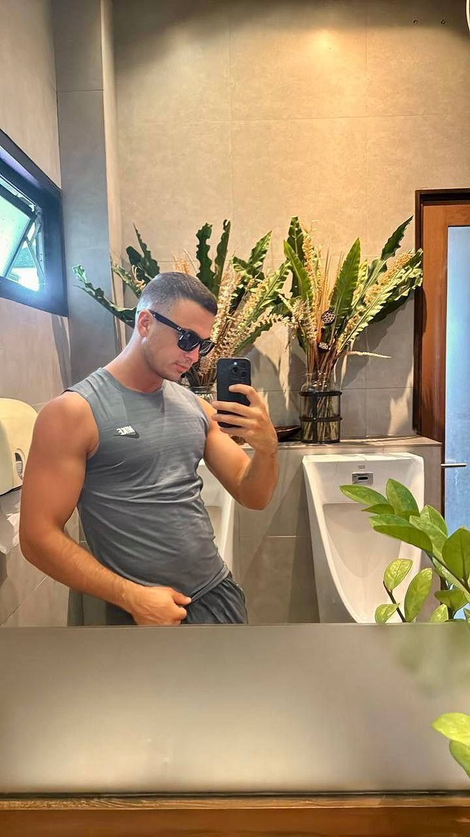 Paul black 🖤 tweet media