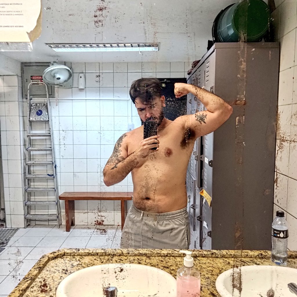 ativo romântico tweet media