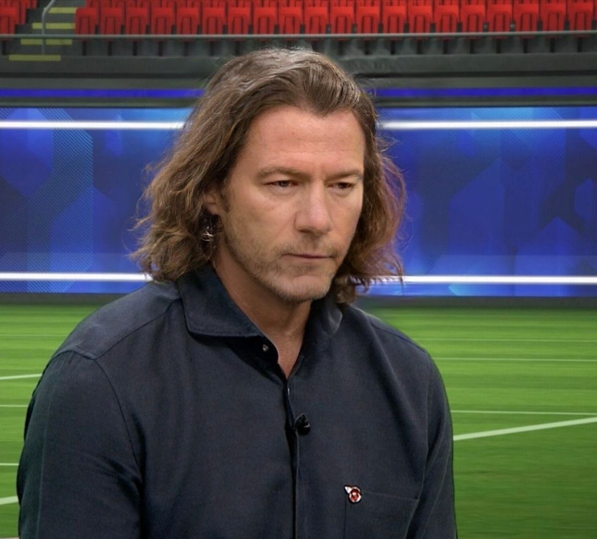 -_• Cal 🎄 tweet media