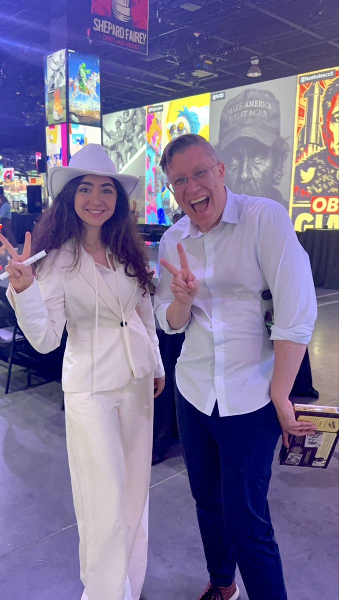 Sherry Mahboubian 🎨 tweet media