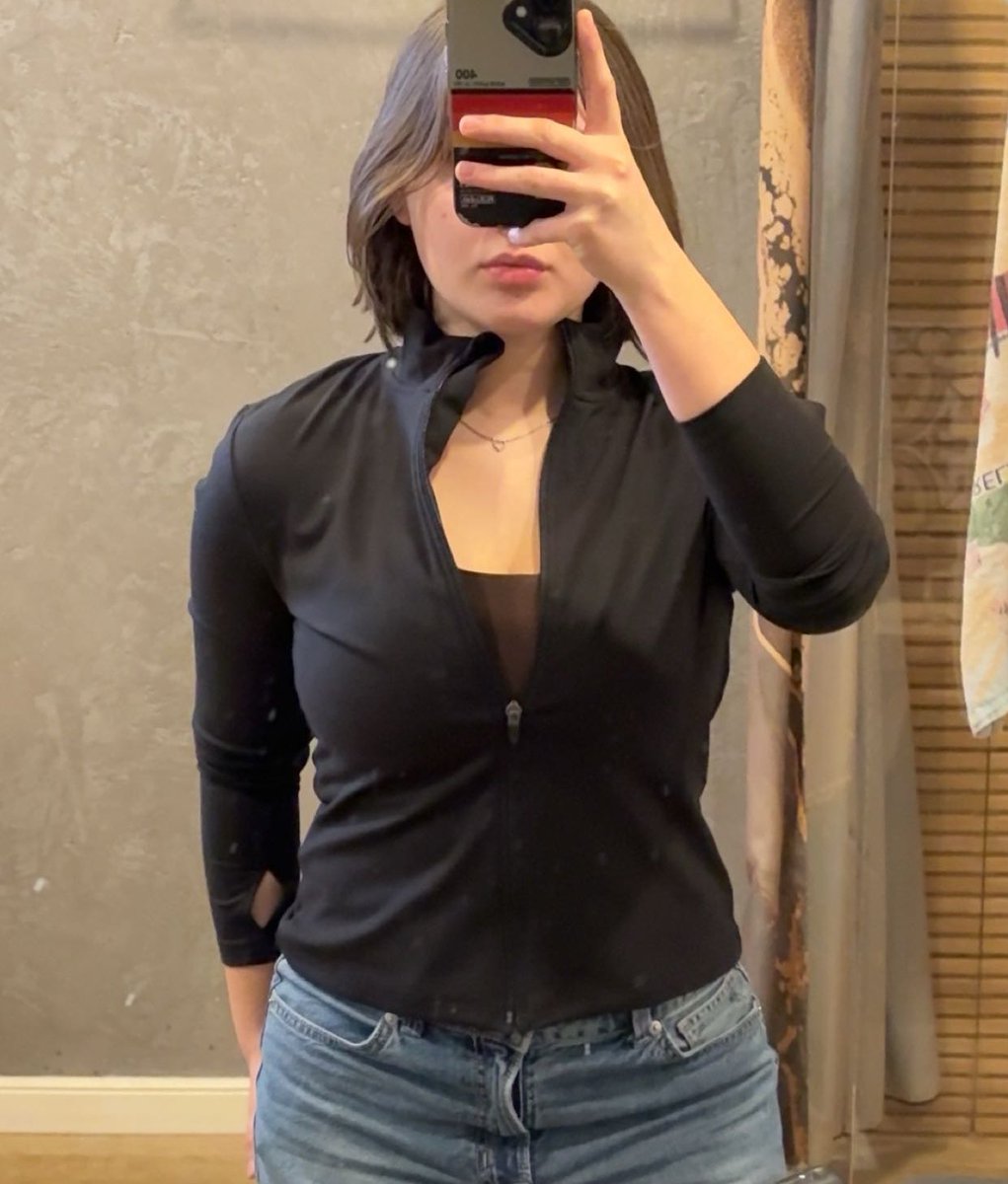 christina tweet media