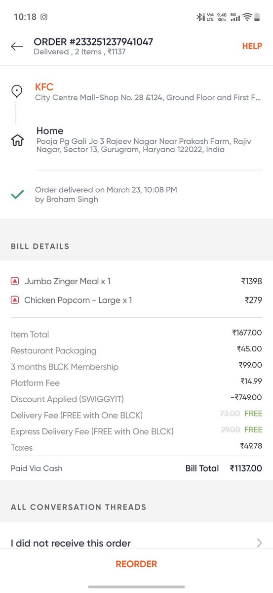 PrinceKyadav888's tweet photo. @Swiggy hello Swiggy I am totally frustrated i do not receive my complete order or when I try to connect to agent chat was skip solve my problem otherwise i never order again I am black user and face problems like this is frustrated. Call me now i add screenshots and video https://t.co/LEYOOk6ea2