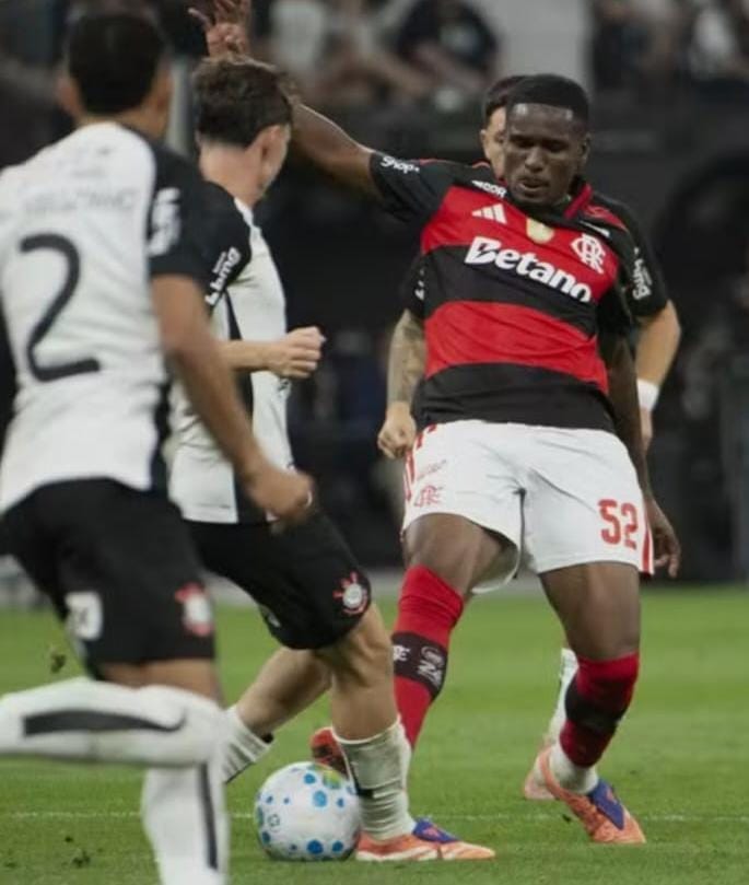 Rarisu20's tweet photo. @futebol_info É verdade. https://t.co/sQqGJwMZEY